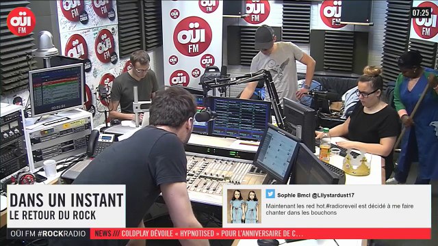 La radio OUI FM en direct vidéo /// La radio s'écoute aussi avec les yeux (2726)