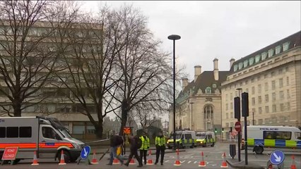 تنظيم الدولة يتبنى هجوم لندن وماي تتعهد بمكافحة الإرهاب