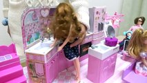 Licca-chan Doll Cute Dollhouse and Kitchen Pla