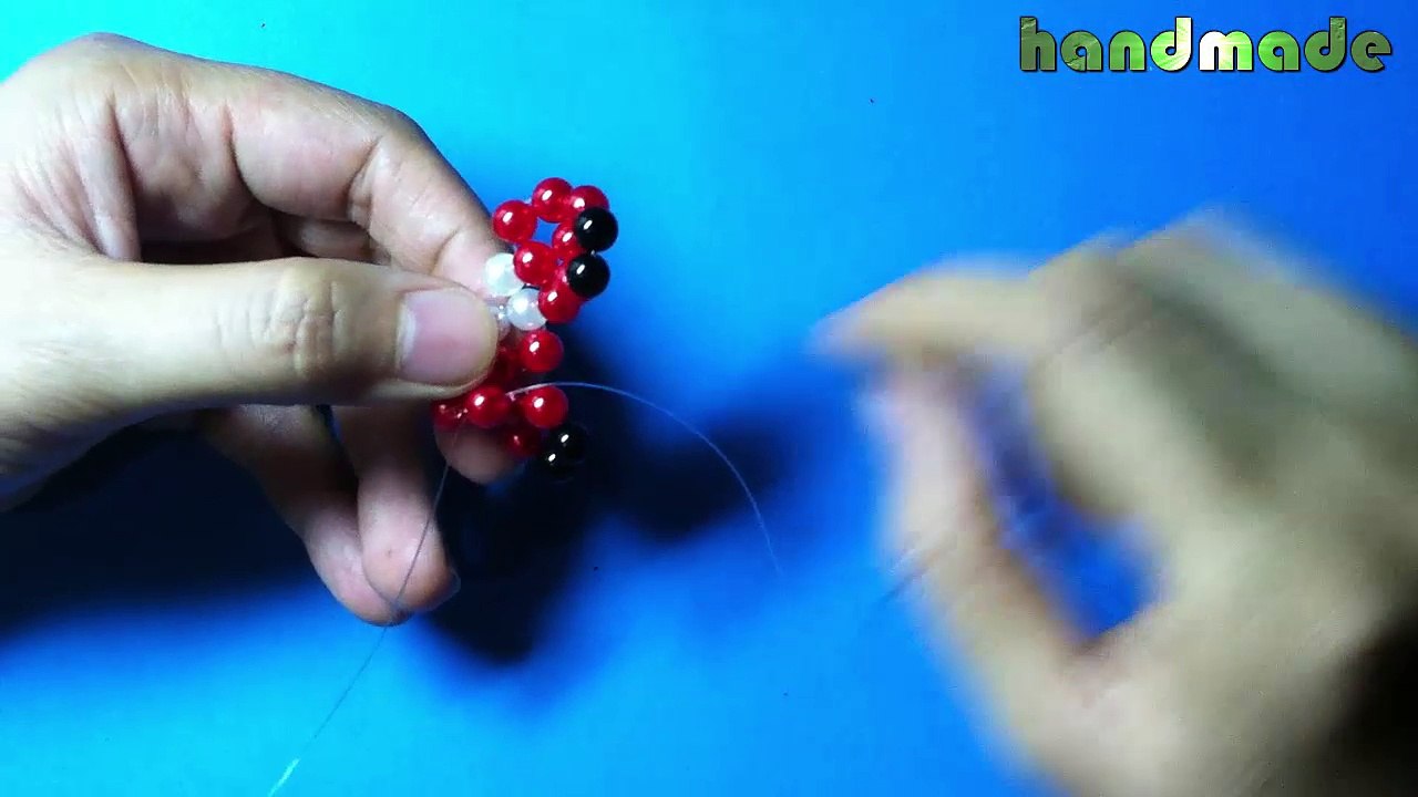 Kết ông già Noel bằng hạt cườm dễ làm- (1/2)