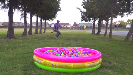 Ball Pit with Blippi - Colorful Surprise Educational Videos for Kids-EjLv0F