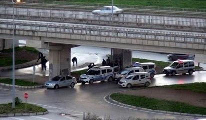 Uyuşturucu tacirleri film gibi operasyonla yakalandı