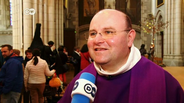 France: Fillon's neighbors keep the faith | DW English