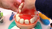 Tandarts boort in zilveren tanden - Play Doh Dr. Wiebeltand en Playmobil tandarts - geen a