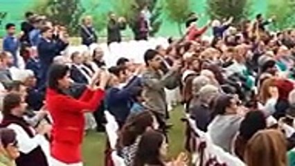 Pakistan Day parade Turkish military band steals the show - Video Dailymotion