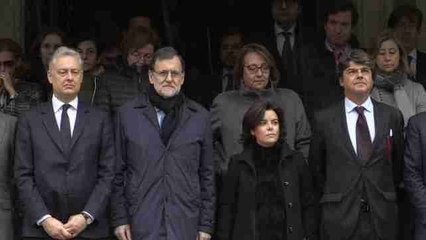 Rajoy preside minuto de silencio en Moncloa junto al embajador británico