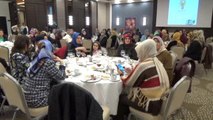 AK Parti Konya Kadın Kolları Ev Ev Gezerek Referandum İçin Destek İstiyor
