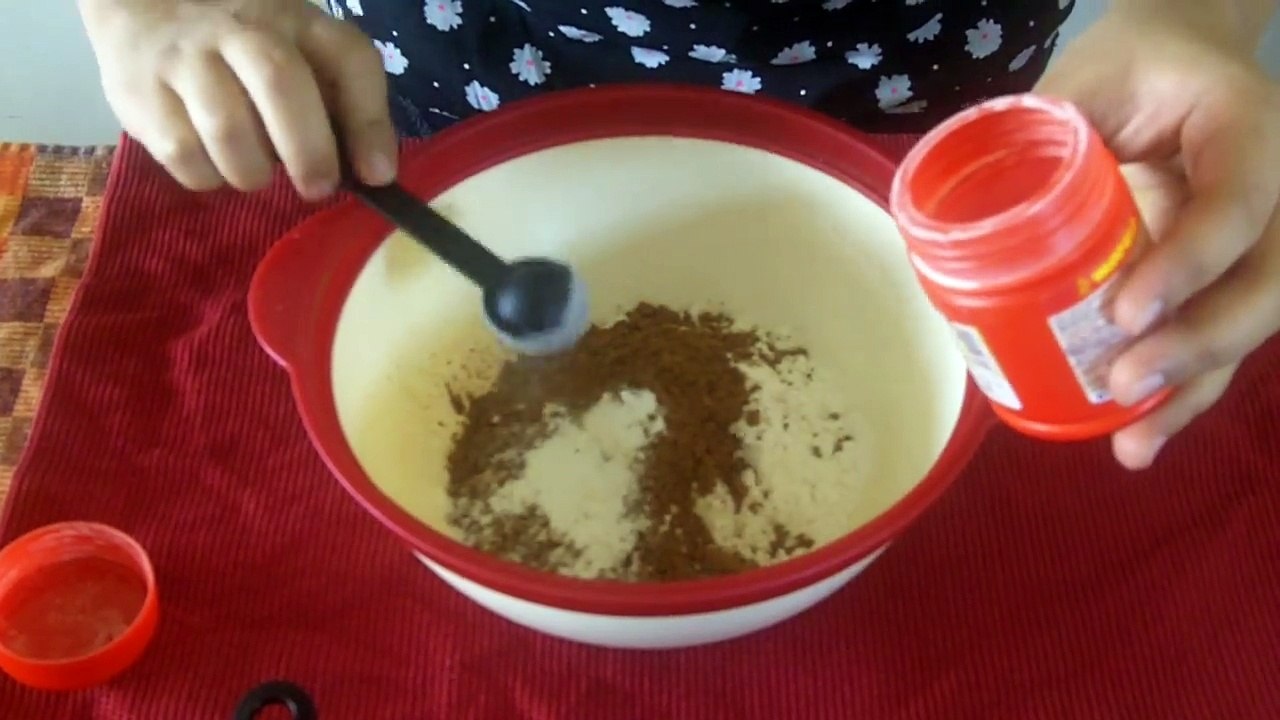 Baking Basics - Chocolate Sponge Cake Base