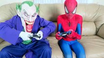 Spiderman vs Joker vs Minion! w_ Batman, Pink Spidergirl Crazy Gymnastics - Fun Superheroes  -)-2m1X