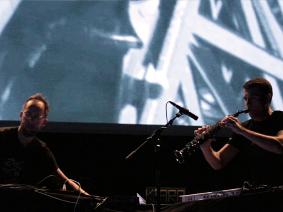 K-ARP :: A l'assaut de la Tour Eiffel :: ciné-concert (complet)