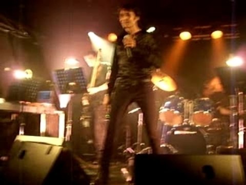 JEAN - LUC LAHAYE EN CONCERT A AMNEVILLE J ' ETAIS DEJA FOU