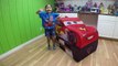 HUGE DISNEY CARS LIGHTNING MCQUEEN SURPRISE TOYS TENT Big Egg Surprise Opening Disney Cars ToyReview-hi