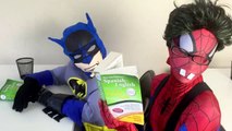 Spiderman vs Frozen Elsa - Nerdy Spiderman Meets Nerdy Elsa! w_ Joker & Batman - Funny Superheroes-iSW5c