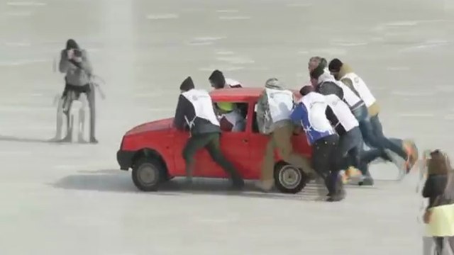Les russes lancent une compétition de Car Curling