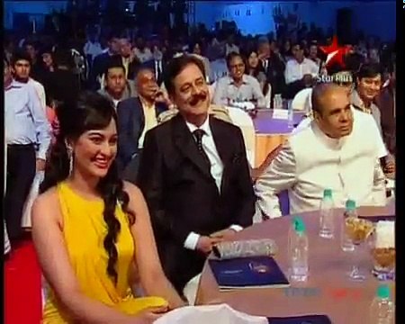 vlc-record-2017-03-12-07h00m04s-SAHARA AWARDS 2010 SHAHRUKH KHAN DANCE WITH SANIA & SHOAIB MALIK.mp4-