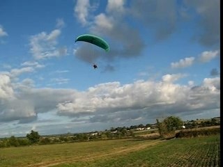 Atterrissage au moteur d'un paramoteur