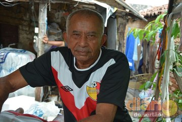 Aos 77 anos, ax-pedreiro é o massagista mais requisitado do Alto Sertão da PB