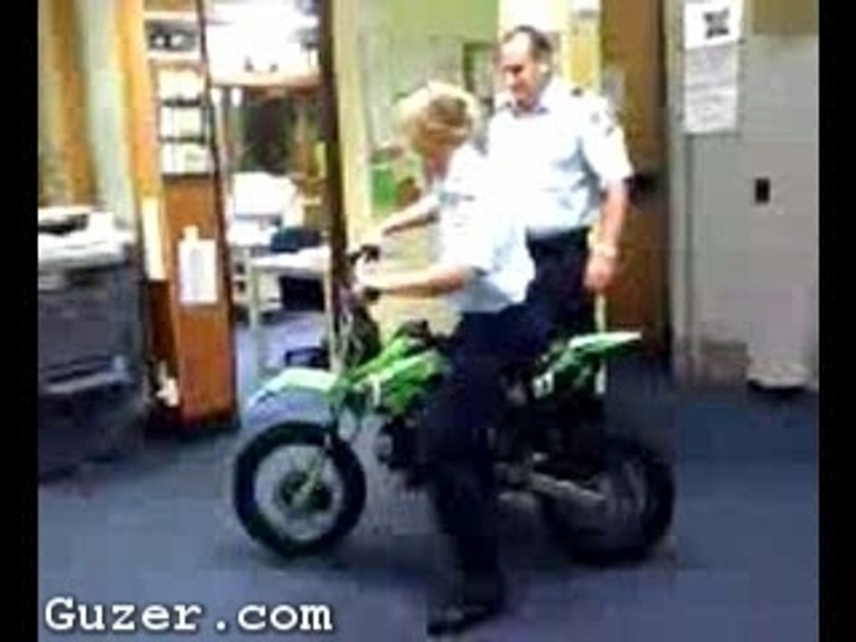Future_motorcycle_cop