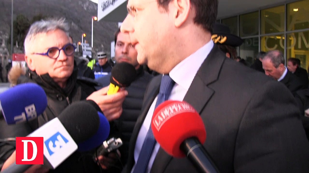 Matthias Fekl s'exprime après l'arrestation d'un Français suspecté d'avoir voulu foncer sur la foule à Anvers