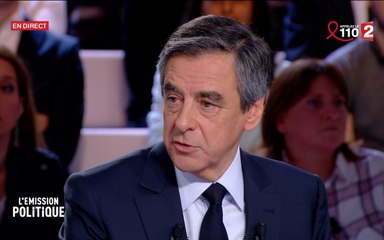 Fillon accuse Hollande d'animer un "cabinet noir", le chef de l'Etat "condamne des allégations mensongères"