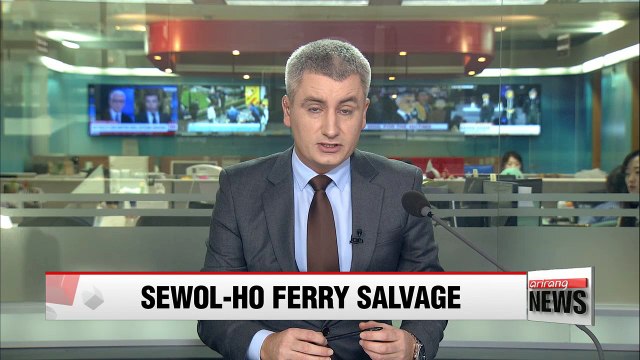 Salvage of Sewol-ho ferry continues after ramp snag