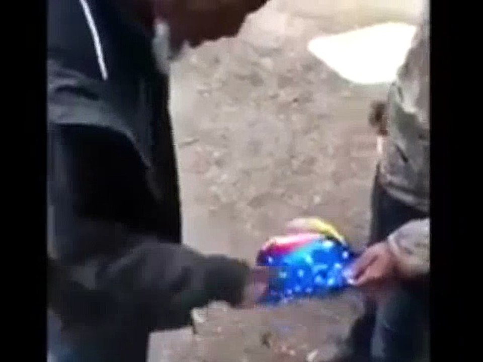 WTF? Old Head Lights His Cigarette With His Thumb!!