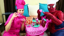 CUPCAKES & BROWNIES Sweet Treats Maker! Minnie Mouse & Magic Mixer Toy Review Cooking Show