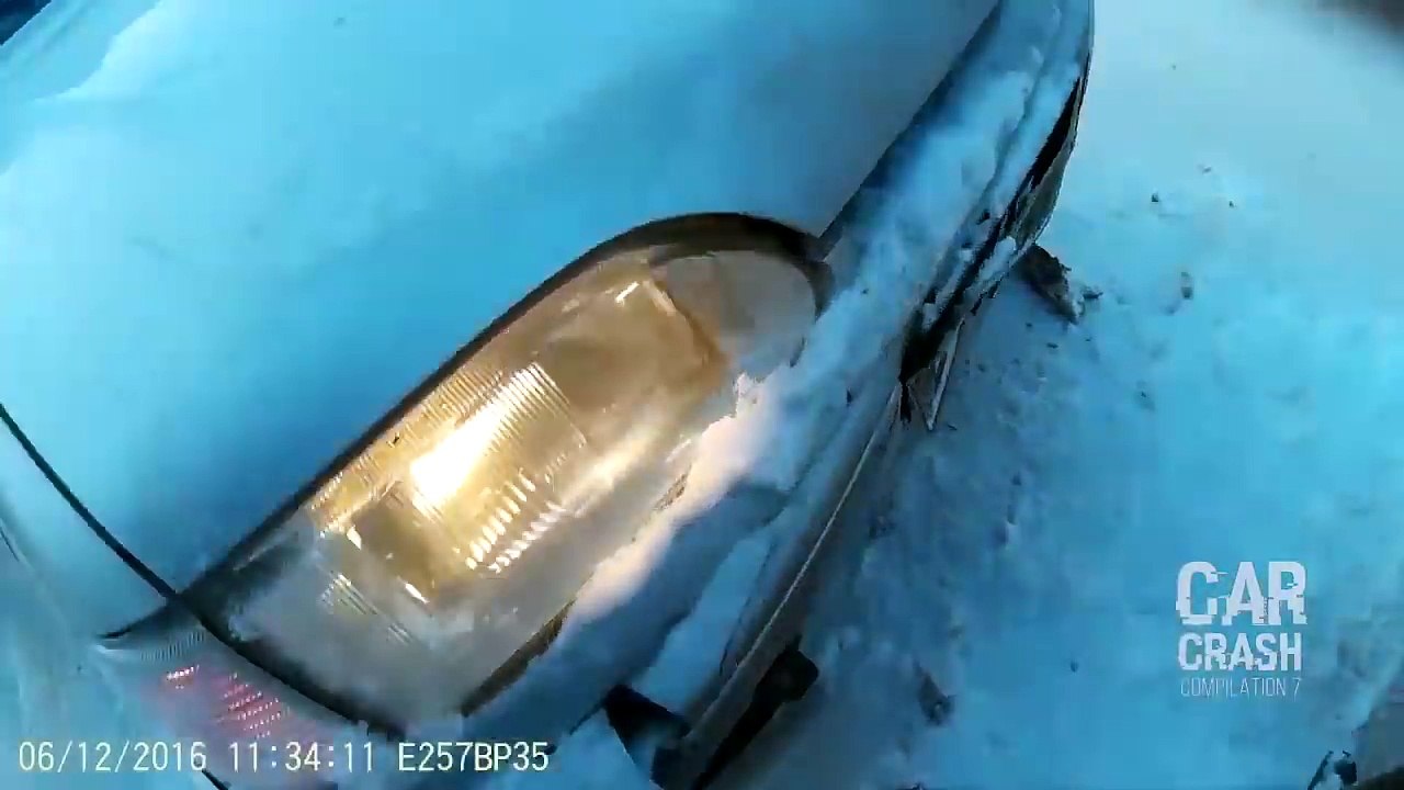 Car Crash Compilation 849 - December 2016