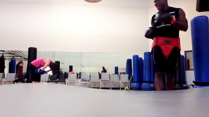 Female vs Male Boxing Sparring! Triple-T vs The Machine!!!