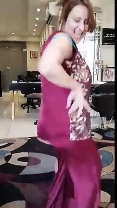 Afreen Khan New Hot Mujra - YouTube