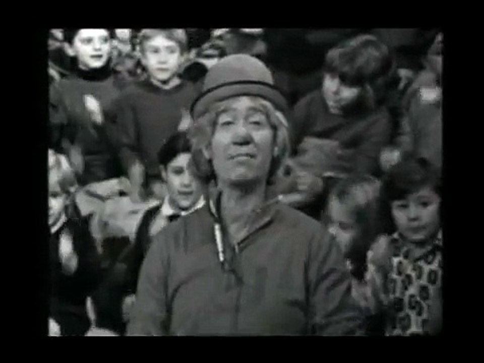 Fofo canta la canción del auto nuevo