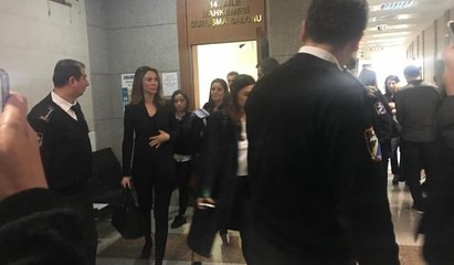 Demet Şener boşanma davası için adliyede