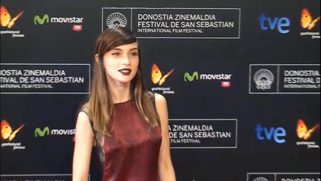 María Valverde sopla las velas en su 30 cumpleaños