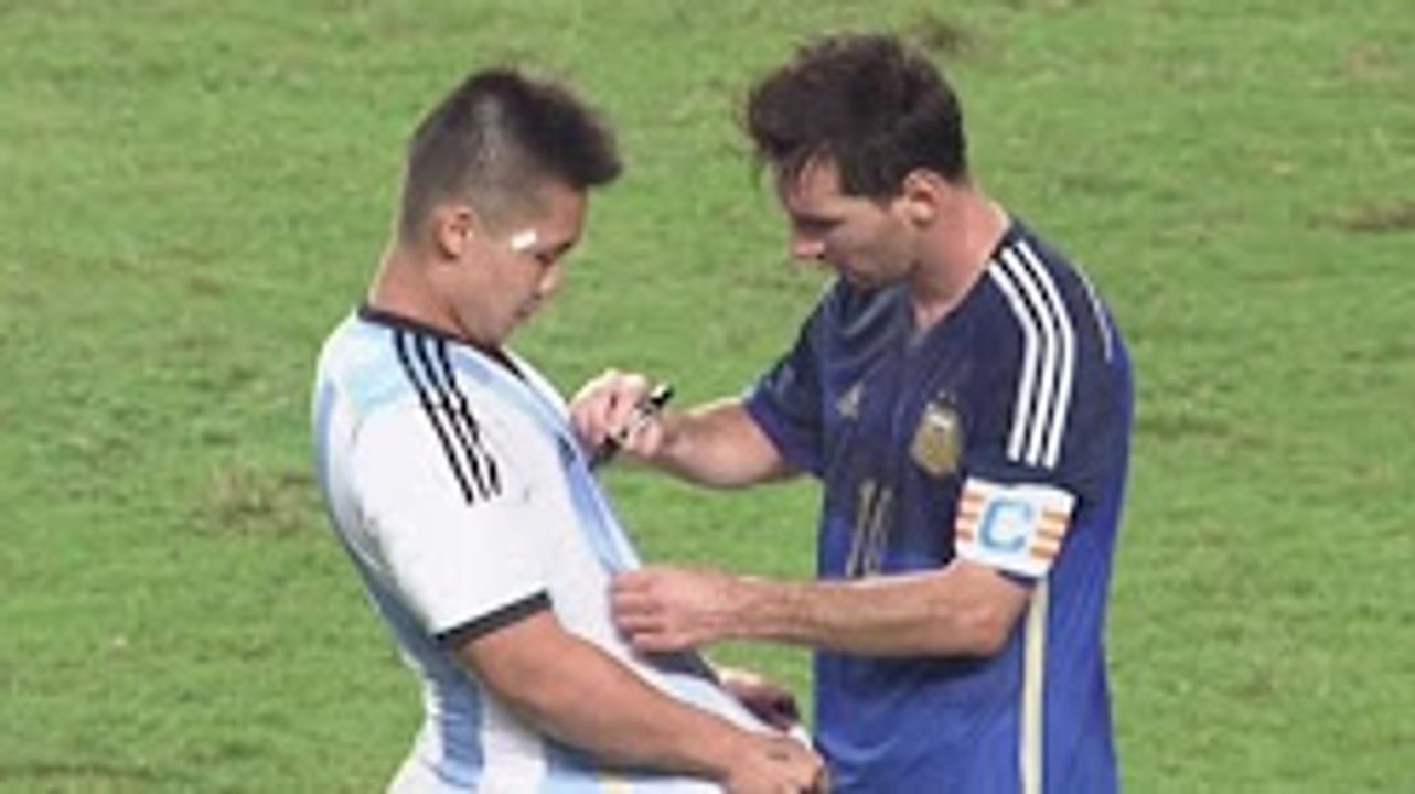 Football ● RESPECT ● Emotion ● Beautiful Moments ● Fair Play -- HD 720p ● I made myself Cried literallly watching this video, Hats off guys ● RESPECT