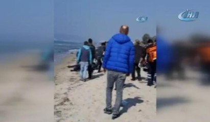 Kuşadası Körfezi’nde kaçak göçmenleri taşıyan bot battı