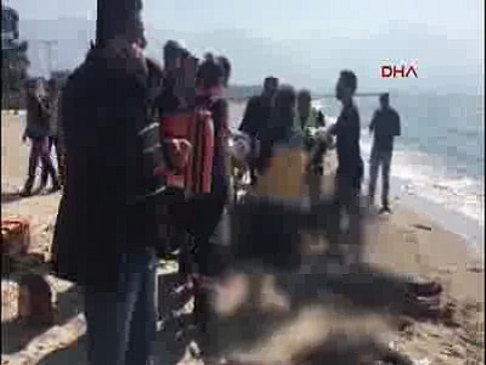 Göçemenleri taşıyan bot battı
