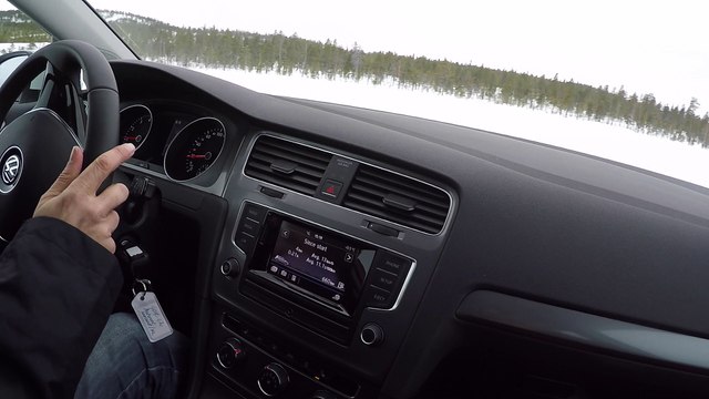 Comparaison freinage pneus été, hiver, nordiques et cloutés sur glace avec des Nokian