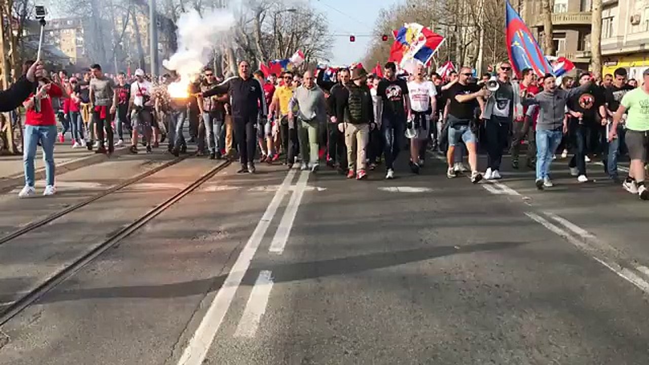 Delije i Fratria - Korteo do Marakane!