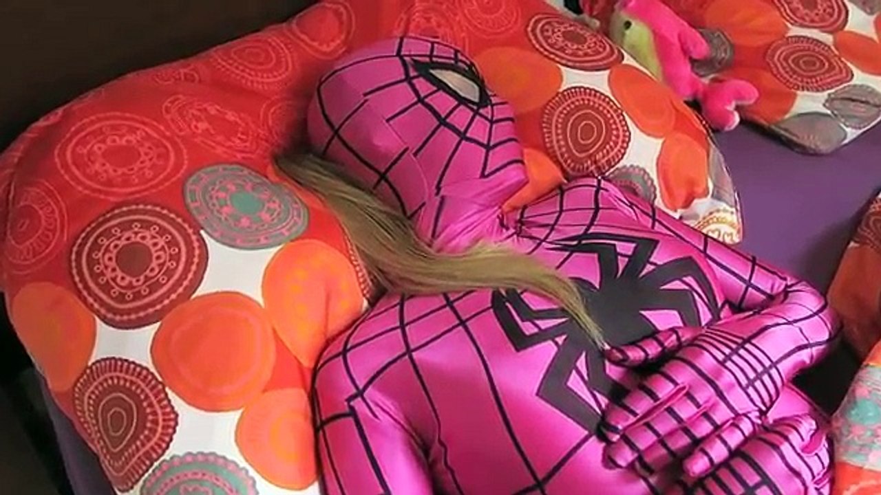 И как Эльза замороженный замороженные Веселая в в в в беременные Паук-паук Девушка-паук супергерои Spiderelsa