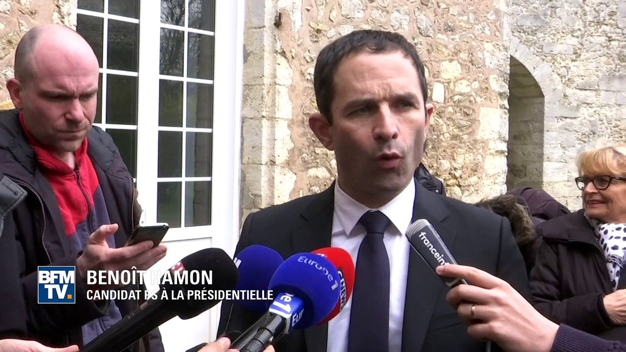 Renégociation des frontières en Russie: "le retour du bruit des bottes", dit Hamon