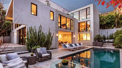 Kendall Jenner Is Robbed And It Was Someone She Knows