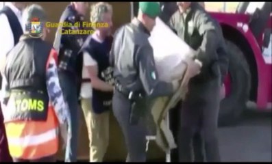 Catanzaro - droga da Sudamerica per 'ndrangheta: 18 arresti