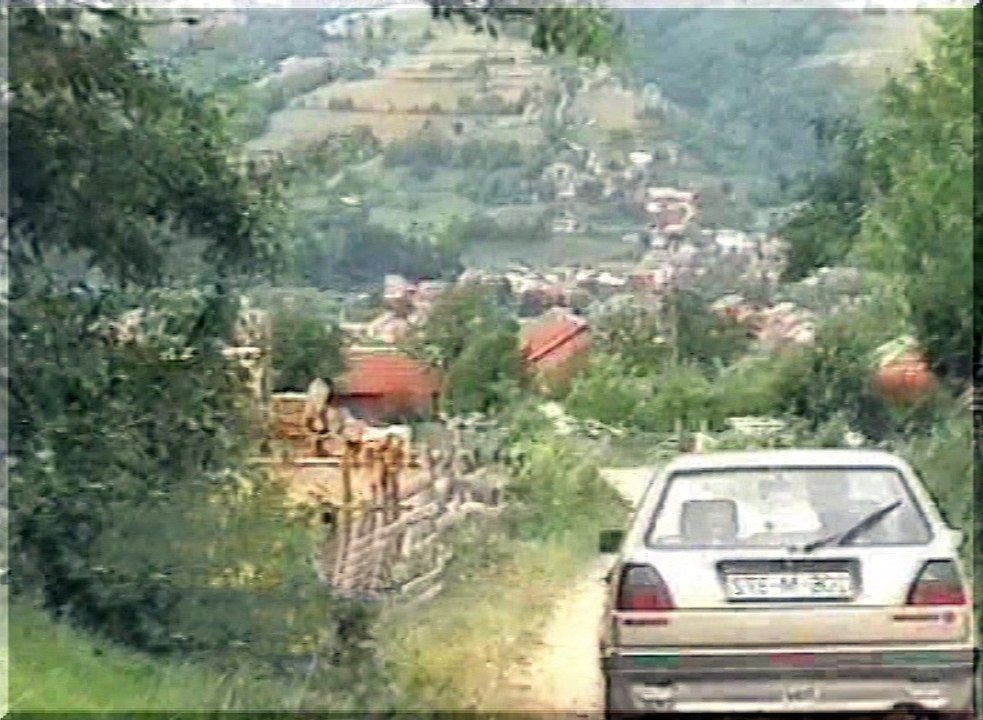 emMOJKRAJ - makadamroad 2000