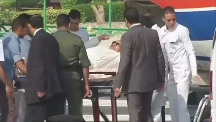 السلطات المصرية تطلق الرئيس المخلوع مبارك