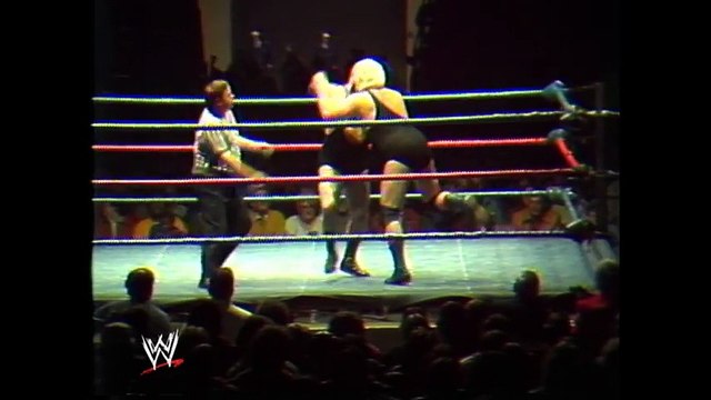 WWE Hall of Fame Maurice Mad Dog Vachon vs. Bobby Heenan