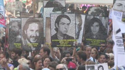 Miles de argentinos reclamaron "verdad y justicia" a 41 años de golpe militar