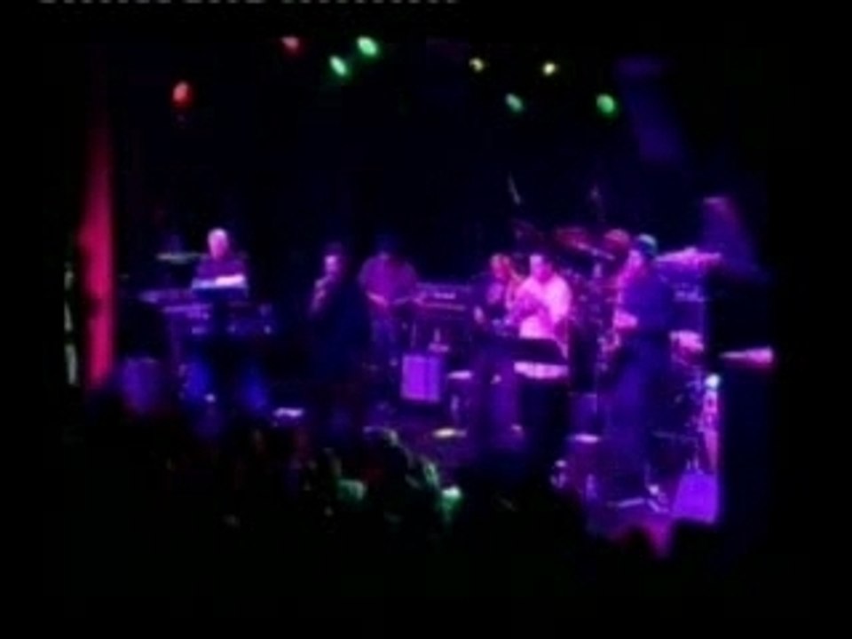 Don Carlos 'passing glance'