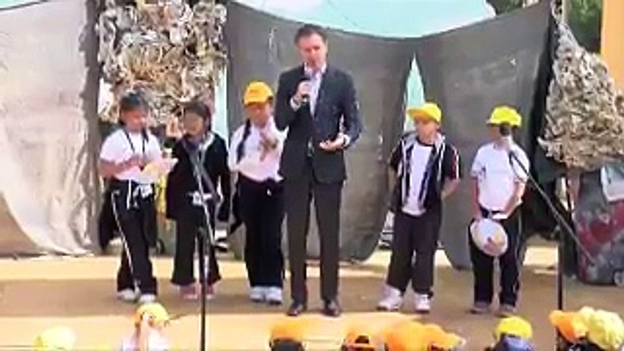 Se Dice LEER , no LER - Niña De Primaria Corrige A Aurelio Nuño Secretario de EDUCACIÓN PÚBLICA