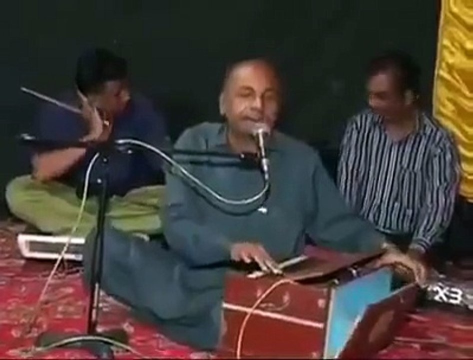 Cant Stop Laughing .Pakistani Singer