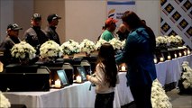 Víctimas de guerra en Colombia reciben restos de seres queridos